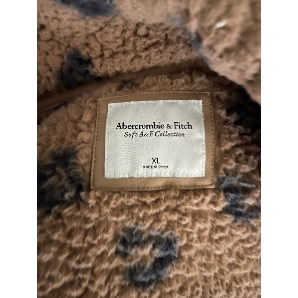 Abercrombie & Fitch Tan and Black Fleece Jacket - Picture 7 of 10